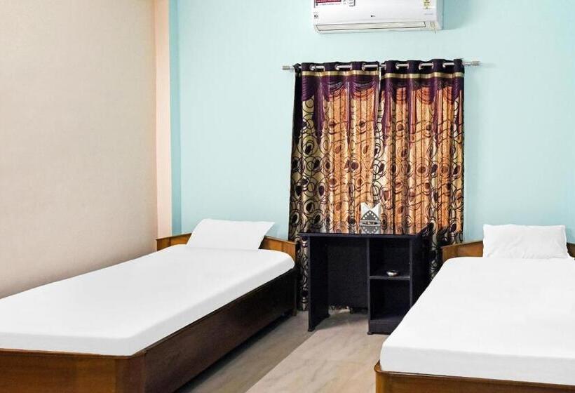 هتل Oyo 85211  Rainbow