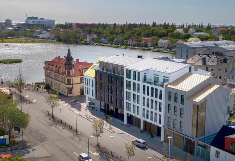 בית מלון כפרי Reykjavik Saga