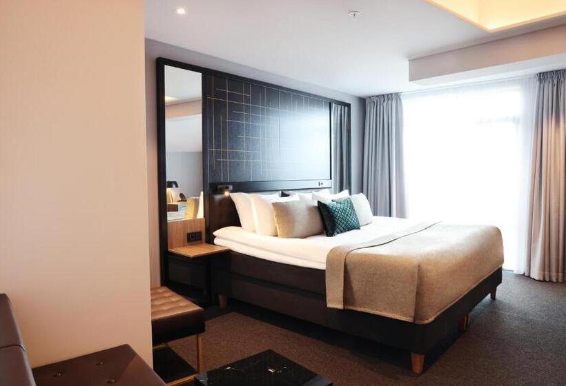 בית מלון כפרי Reykjavik Saga