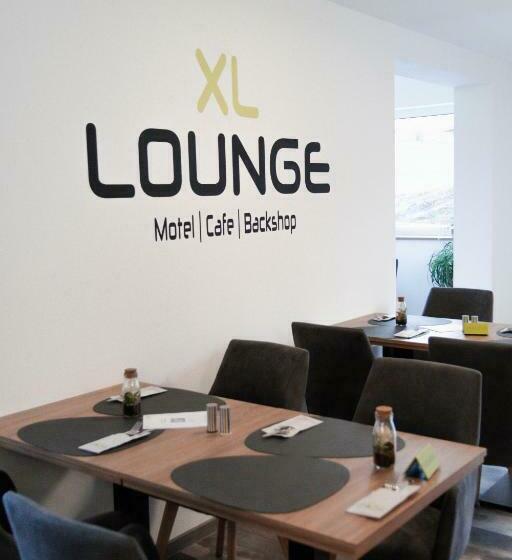 Motel Xl Lounge