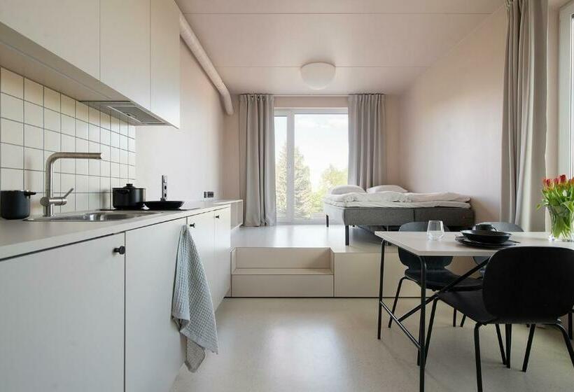 هاستل Hugo Apartment