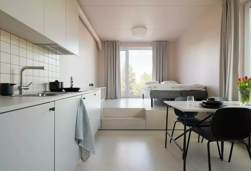 هاستل Hugo Apartment