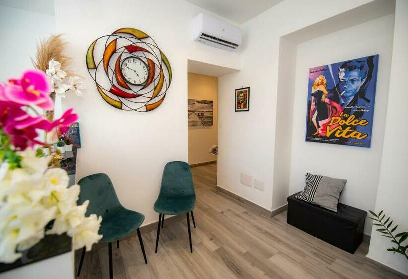 ベッドアンドブレックファースト La Dolce Vitas