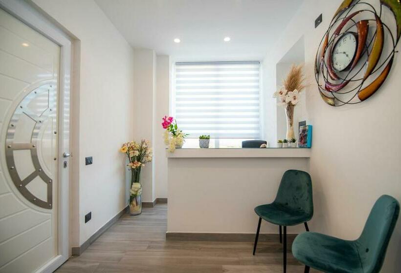 ベッドアンドブレックファースト La Dolce Vitas