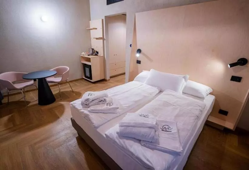 ベッドアンドブレックファースト La Meridiana