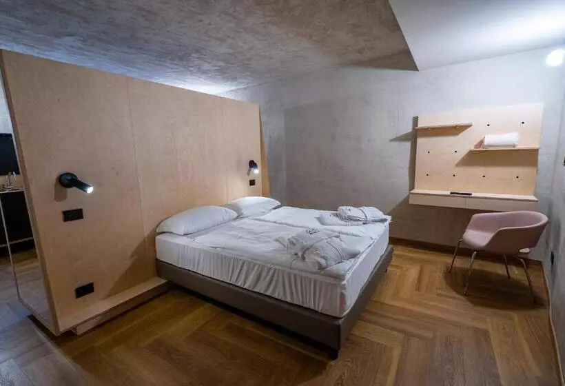 ベッドアンドブレックファースト La Meridiana