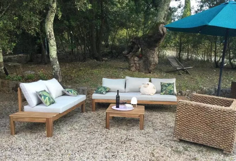 Majatalo Villa Bleucassis