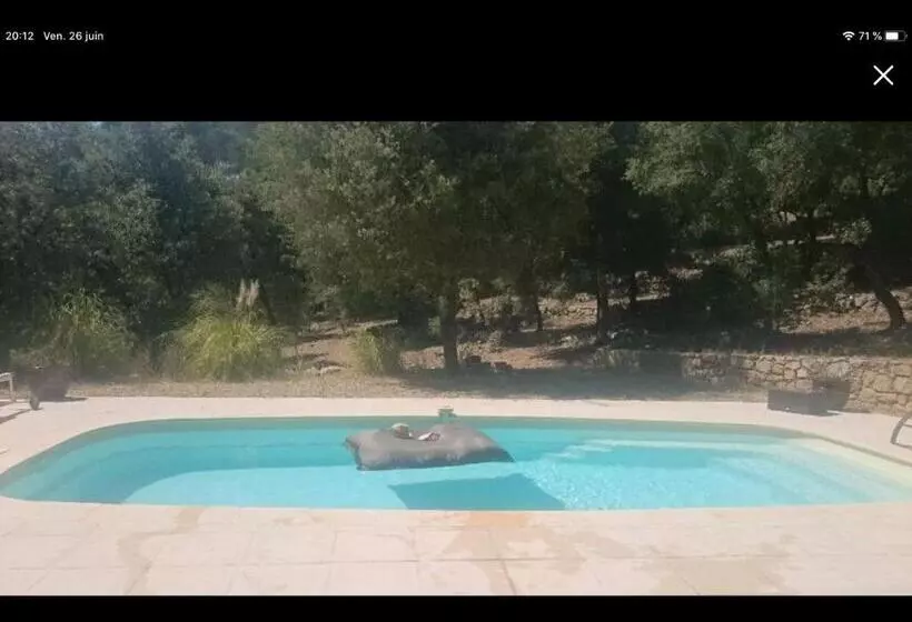 Majatalo Villa Bleucassis