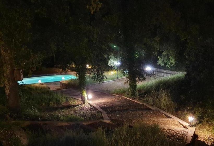 פנסיון Villa Bleucassis