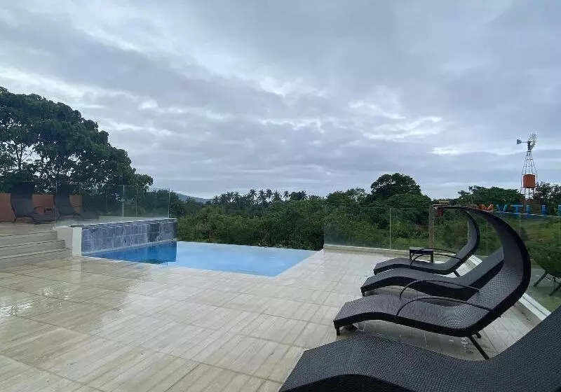 Lomakeskus Taal Maranan Farmville Inc. By Cocotel