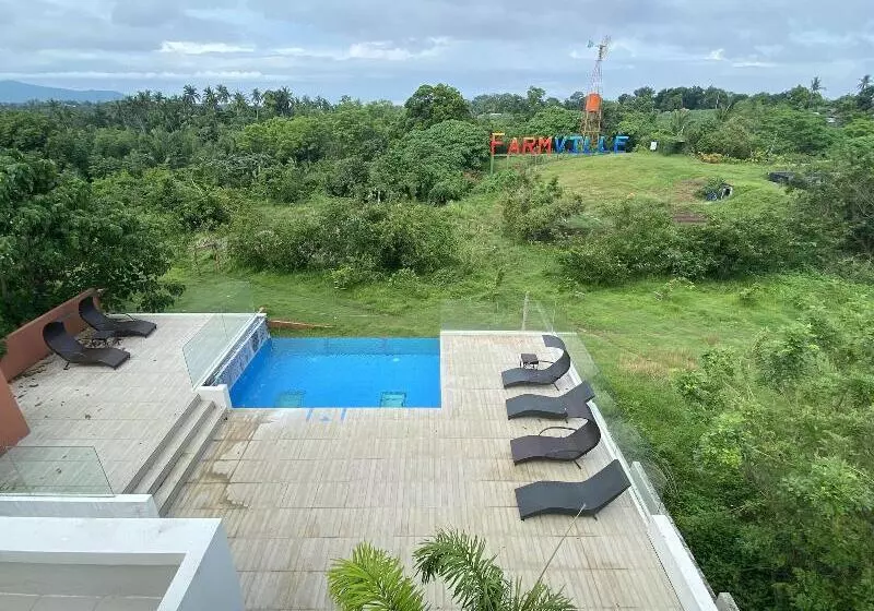 Lomakeskus Taal Maranan Farmville Inc. By Cocotel