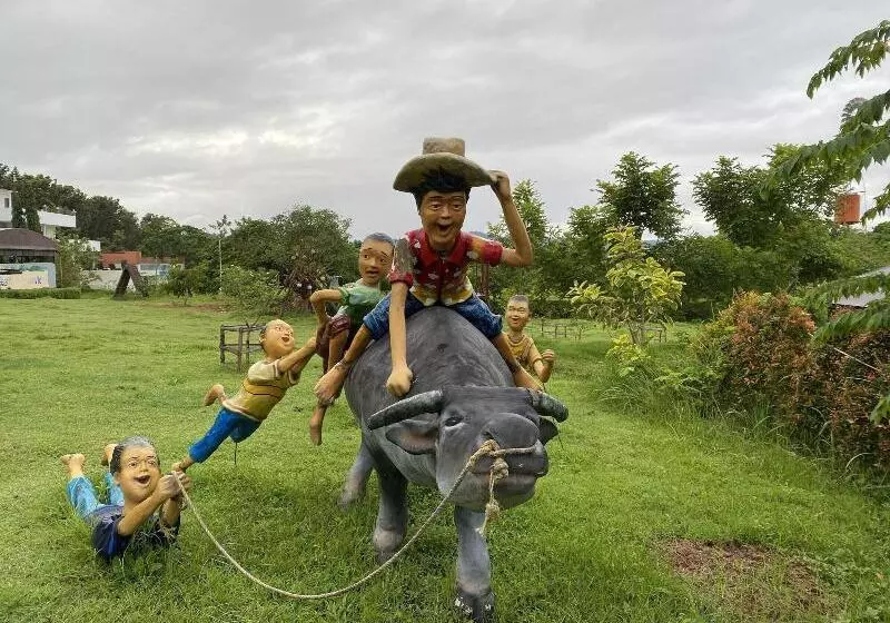 Lomakeskus Taal Maranan Farmville Inc. By Cocotel