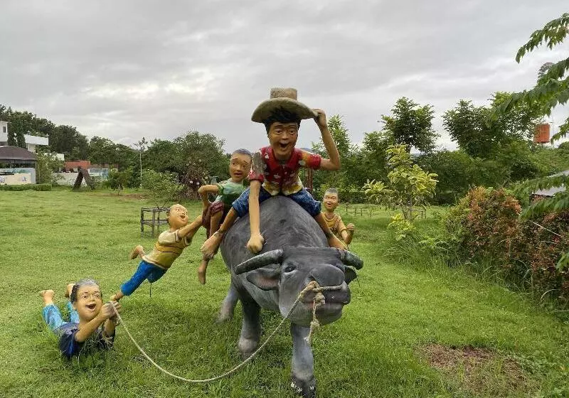 Lomakeskus Taal Maranan Farmville Inc. By Cocotel