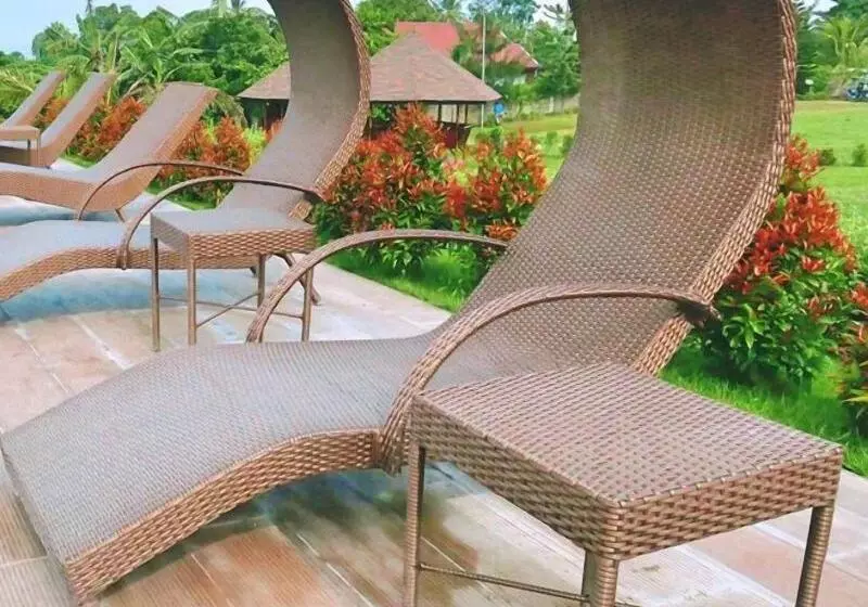 Lomakeskus Taal Maranan Farmville Inc. By Cocotel