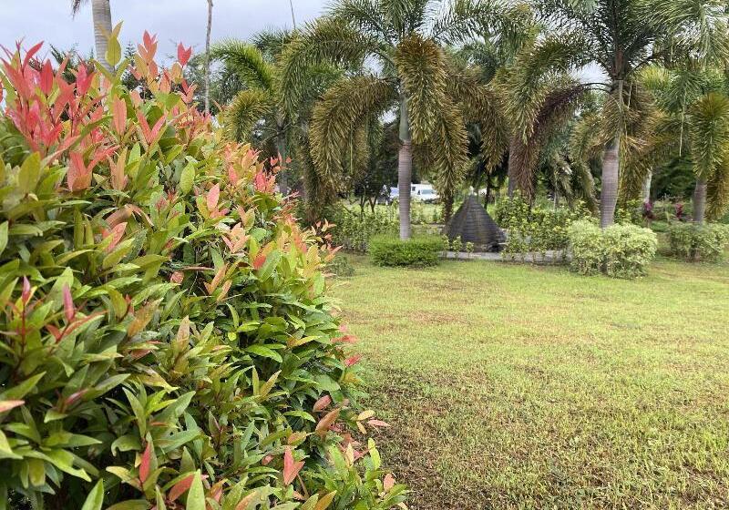 리조트 Taal Maranan Farmville Inc. By Cocotel