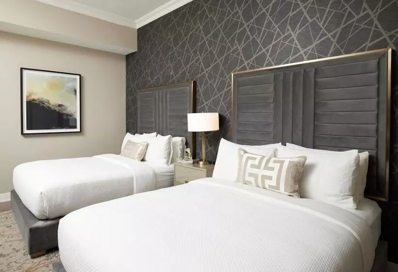 Hotelli The Chateau Grande