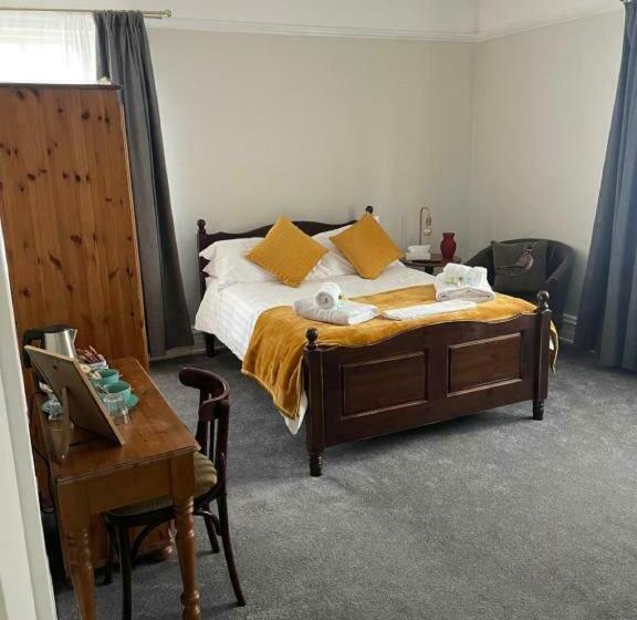 ホテル The Red Lion