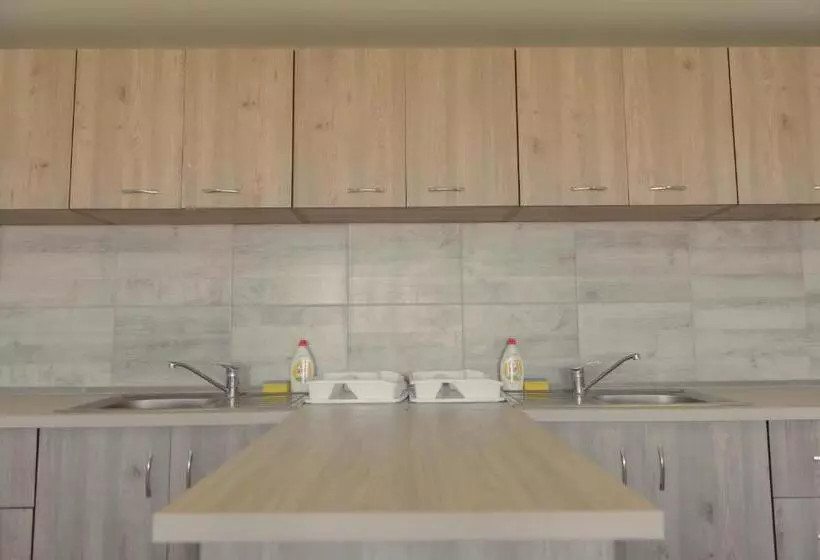 Majatalo Cazare Nicoleta