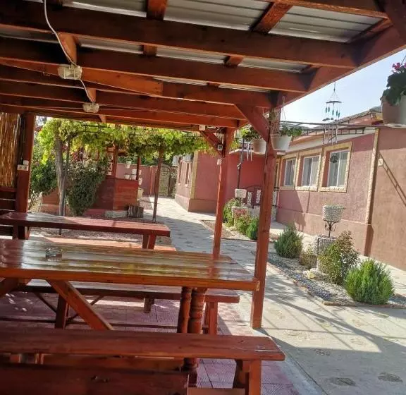 Majatalo Cazare Nicoleta