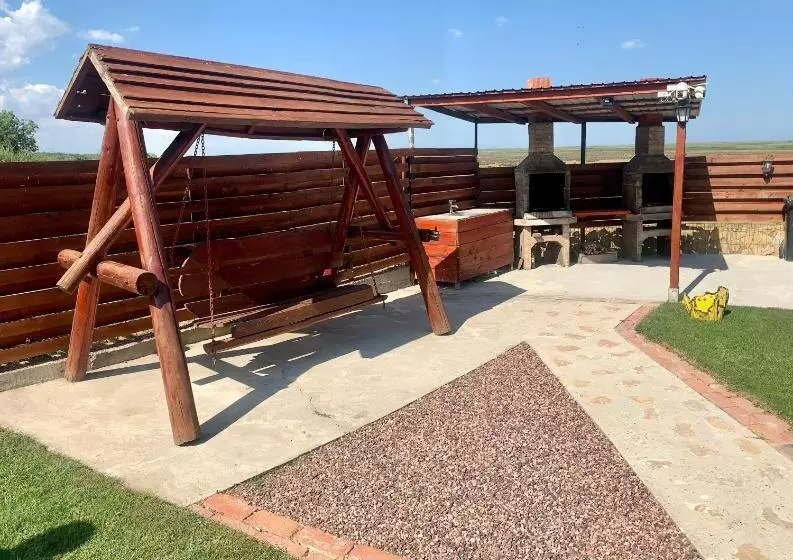 Majatalo Cazare Nicoleta