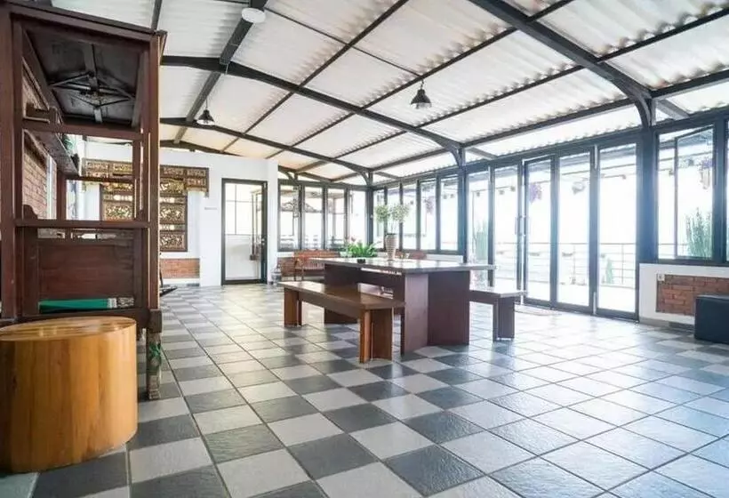 Majatalo Urbanview Hotel Omah Anin Batu By Reddoorz