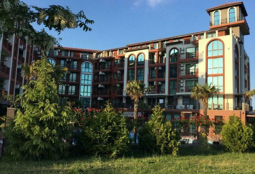 Private Apartment In Chateau Del Marina