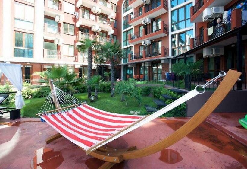 Private Apartment In Chateau Del Marina