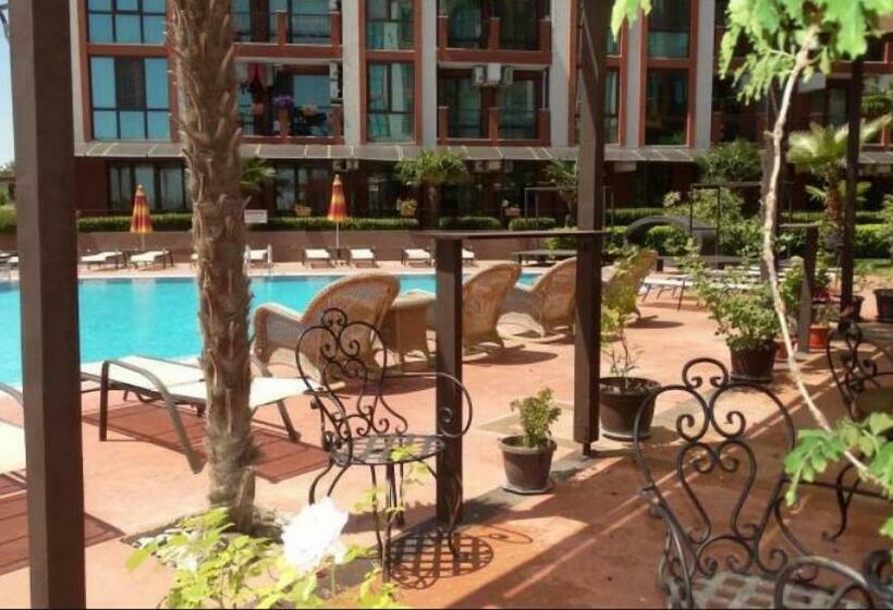 Private Apartment In Chateau Del Marina