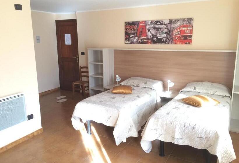 ベッドアンドブレックファースト La Buneta