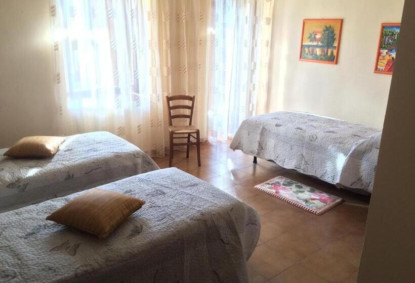 ベッドアンドブレックファースト La Buneta