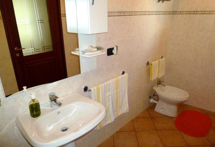 ベッドアンドブレックファースト La Buneta