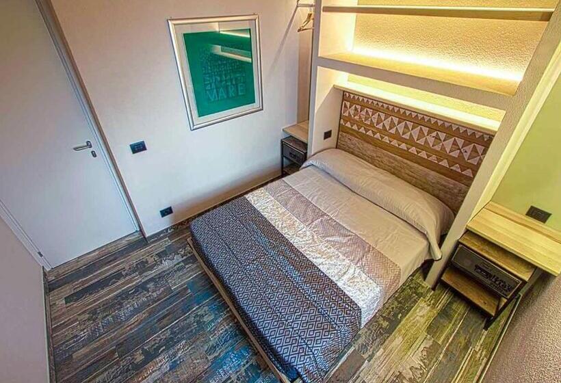 פנסיון Oltremare Guest House