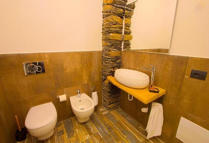 פנסיון Oltremare Guest House