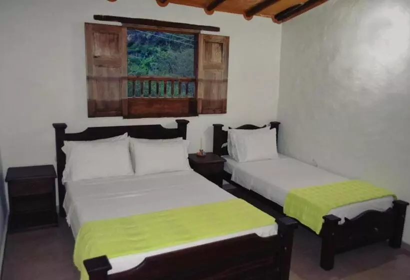 ユースホステル Posada Villa Paula