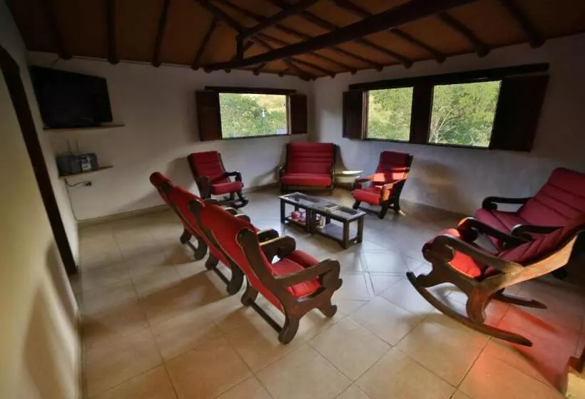ユースホステル Posada Villa Paula