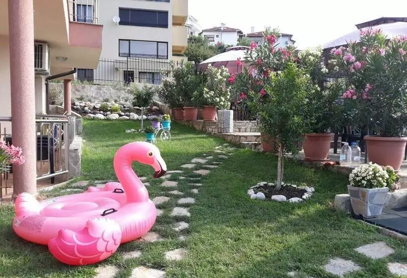 La Mer Apartments