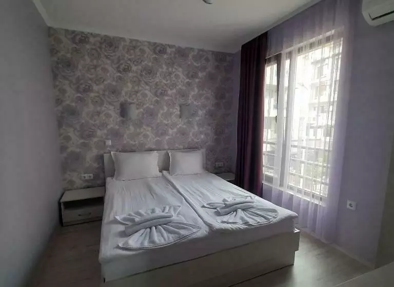 La Mer Apartments