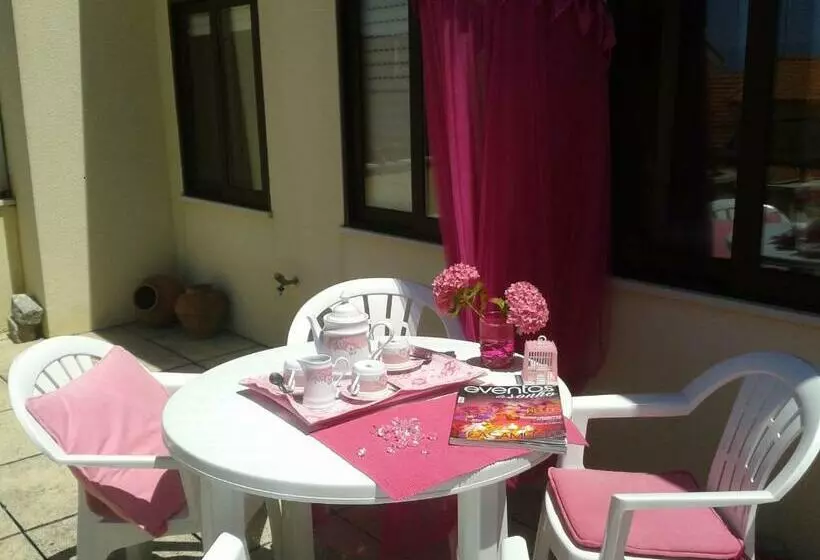 ペンション Avenida 8 Apartment