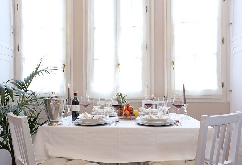 ベッドアンドブレックファースト Liberty Rome Suites   Liberty Collection