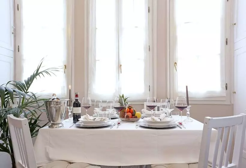 צימר Liberty Rome Suites Liberty Collection