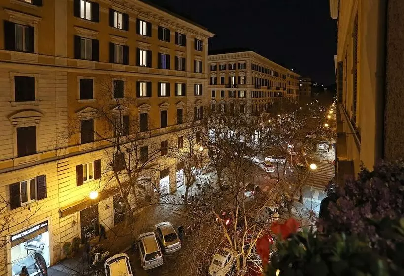 צימר Liberty Rome Suites Liberty Collection