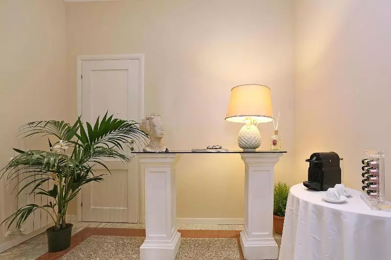 צימר Liberty Rome Suites Liberty Collection