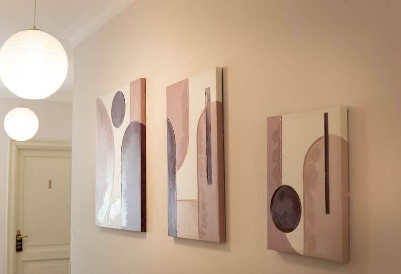 تختخواب و صبحانه Zaccardi Roof Garden