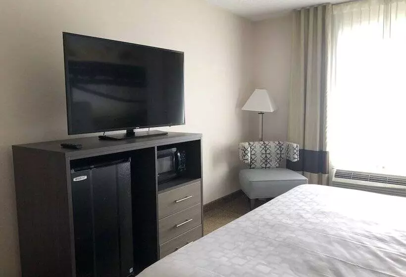 هتل Clarion Pointe Beckley