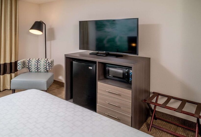 هتل Clarion Pointe Beckley