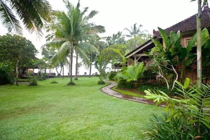 호텔 D Tunjung Resort & Spa