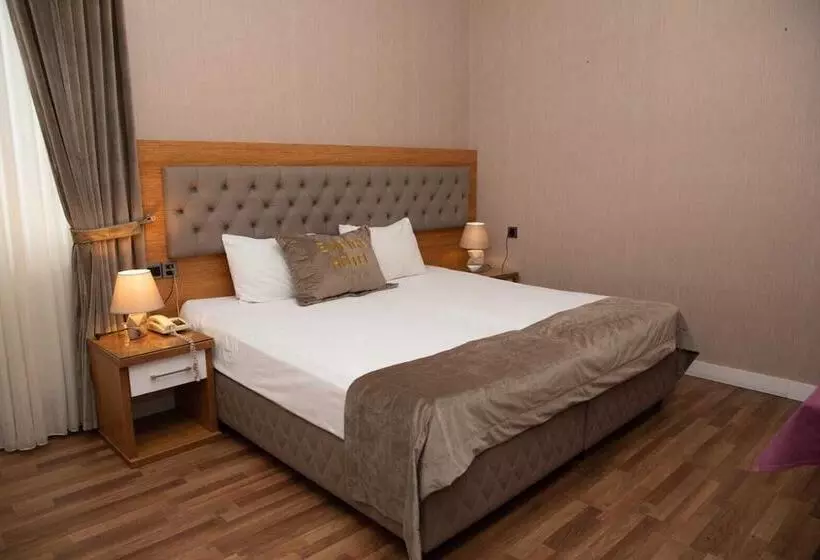 هتل Empire Business Baku