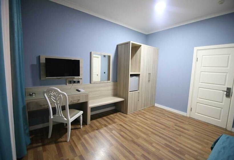 هتل Empire Business Baku