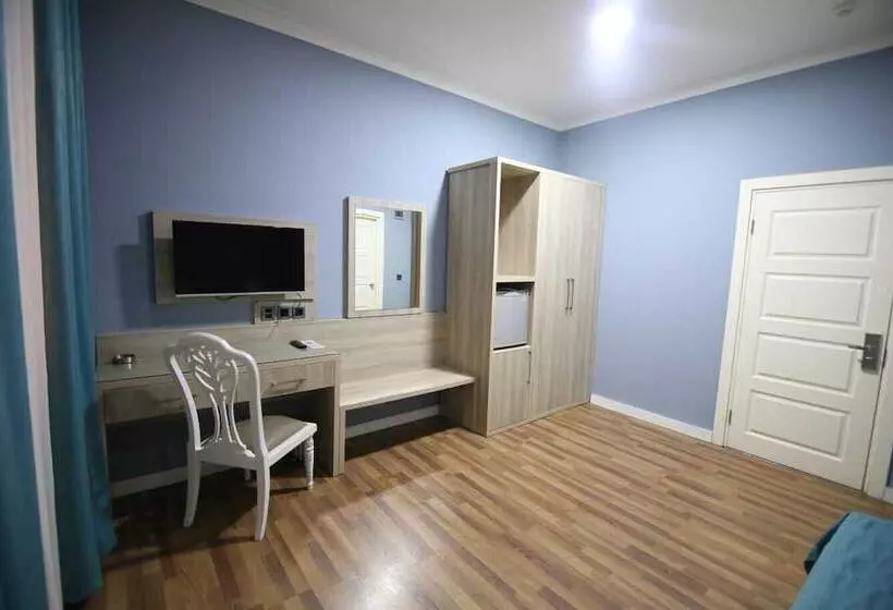 هتل Empire Business Baku