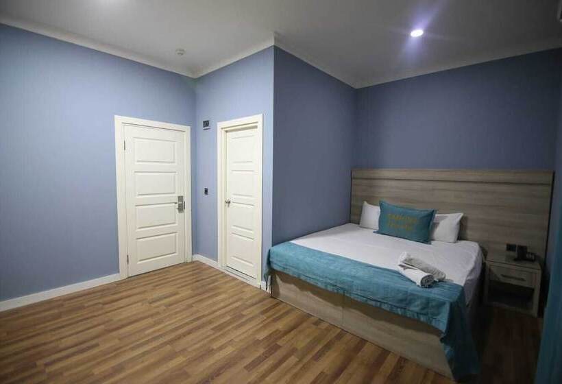 هتل Empire Business Baku